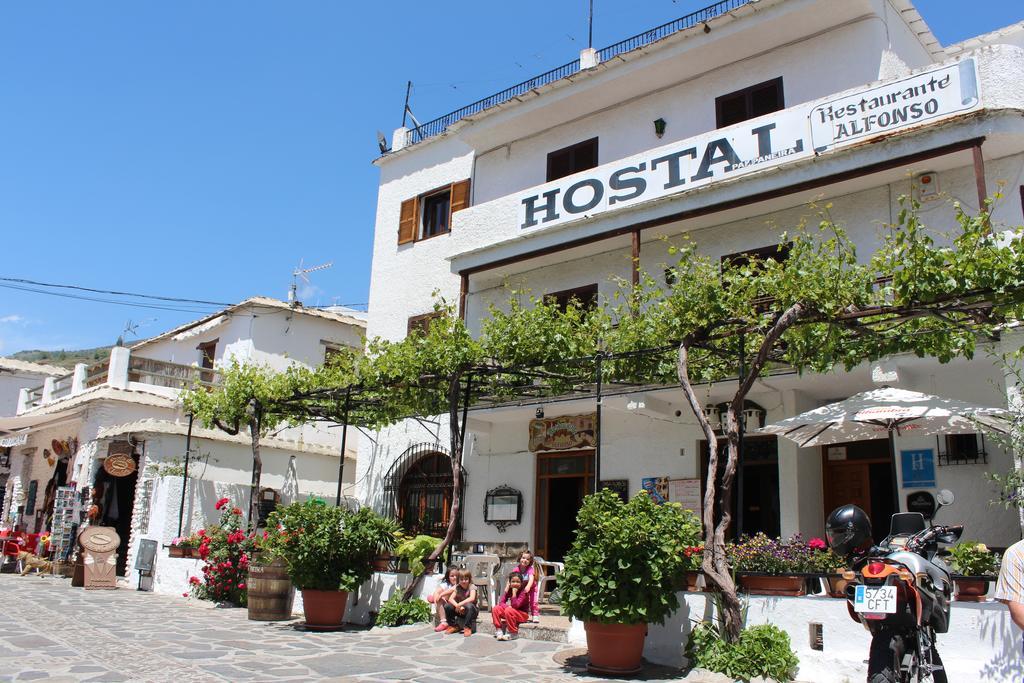 Hostal Пампанейра Экстерьер фото