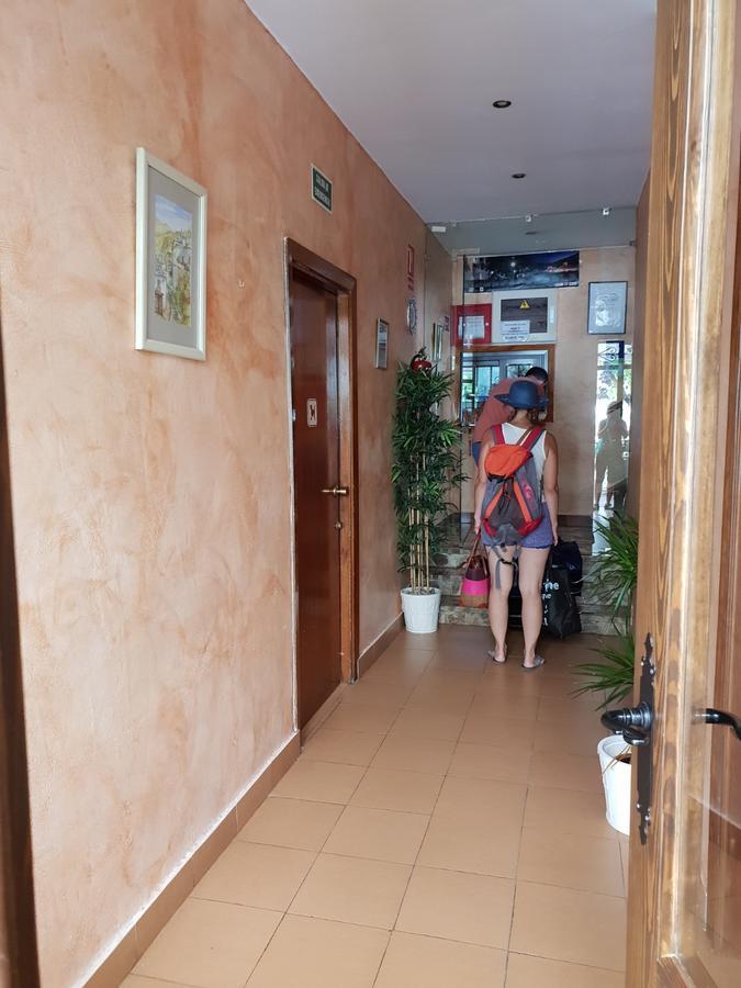 Hostal Пампанейра Экстерьер фото
